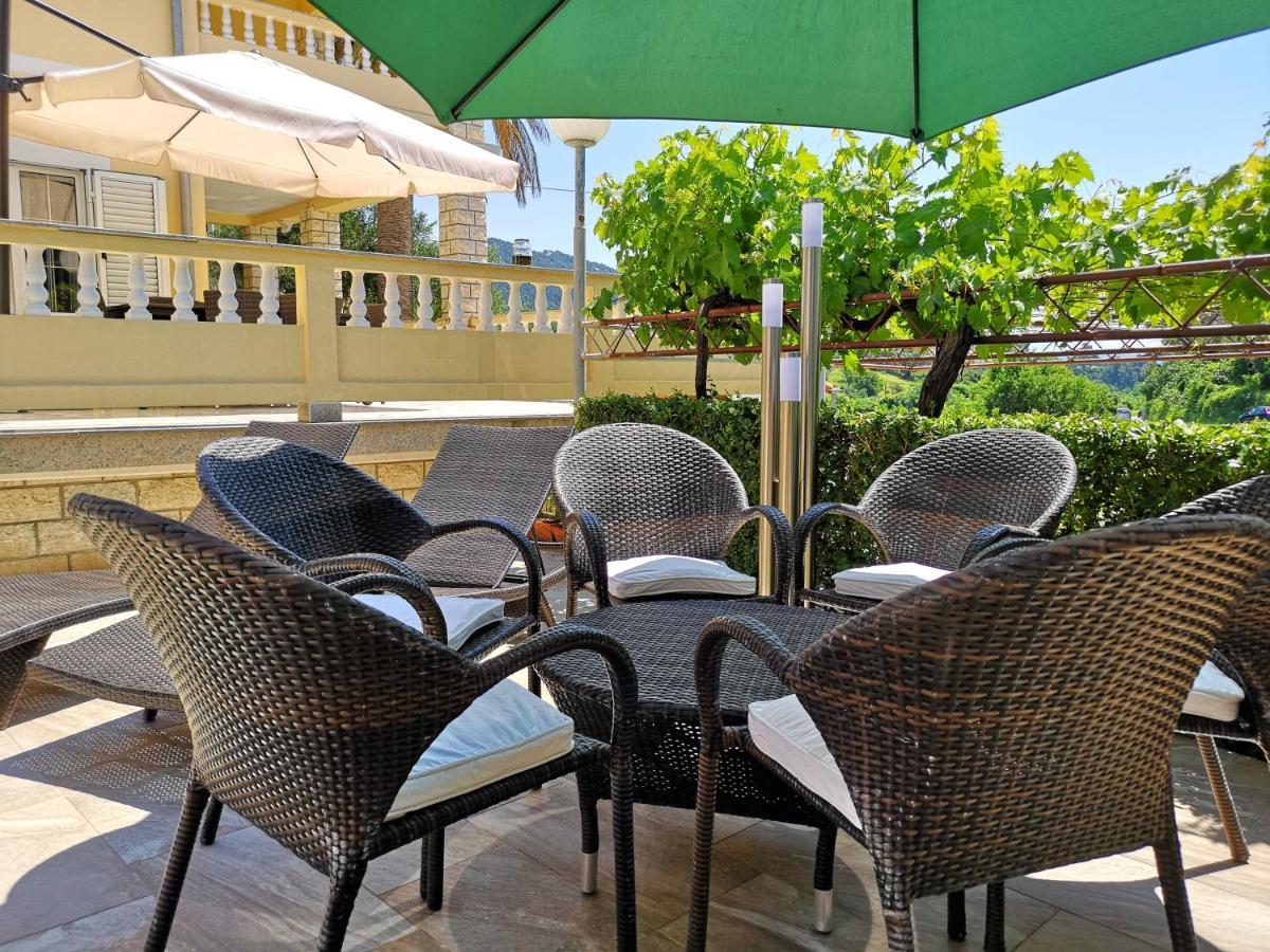 Apartments With A Swimming Pool Banjol, Rab - 11382 Экстерьер фото