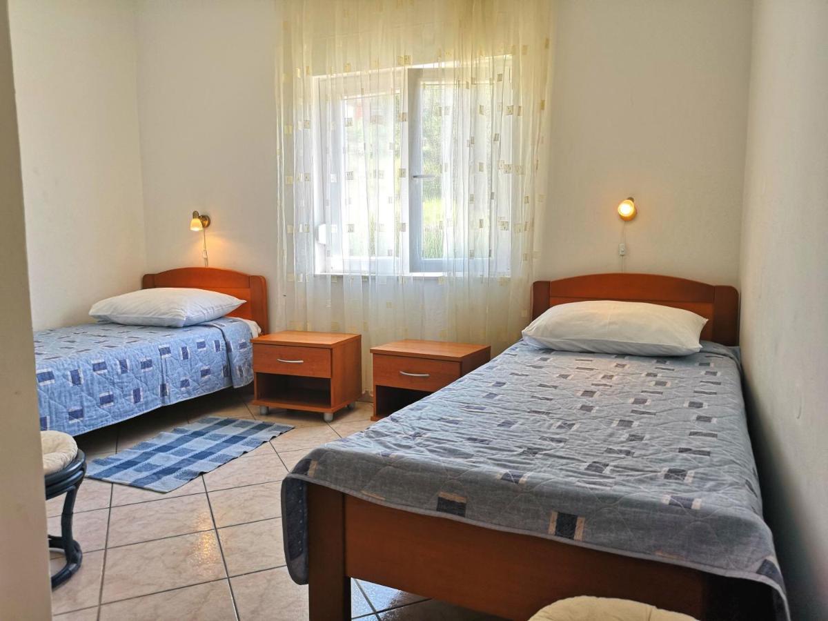 Apartments With A Swimming Pool Banjol, Rab - 11382 Экстерьер фото