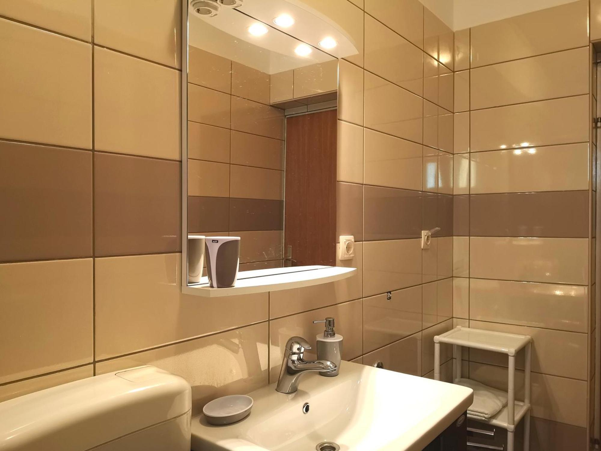 Apartments With A Swimming Pool Banjol, Rab - 11382 Номер фото