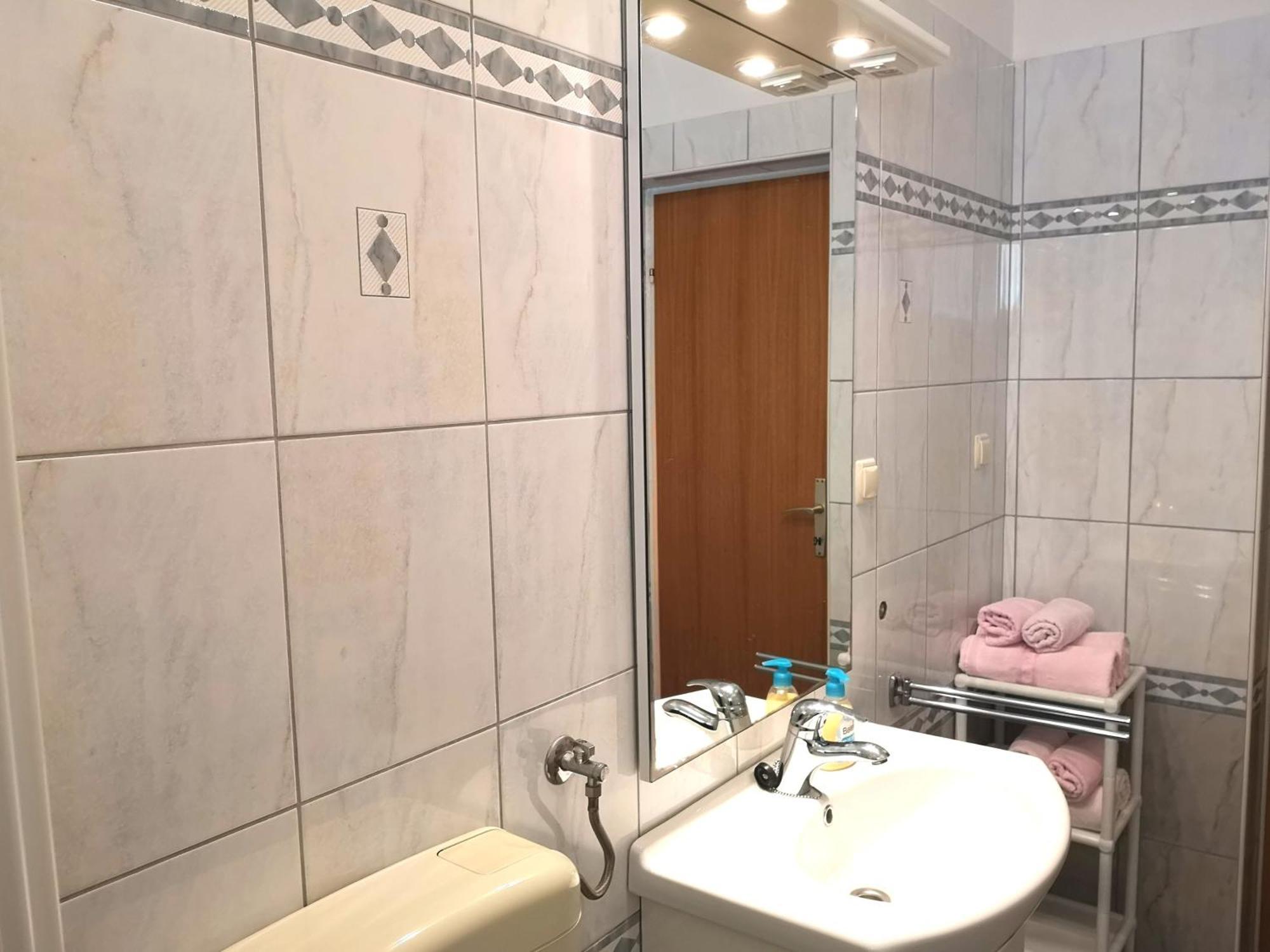 Apartments With A Swimming Pool Banjol, Rab - 11382 Номер фото