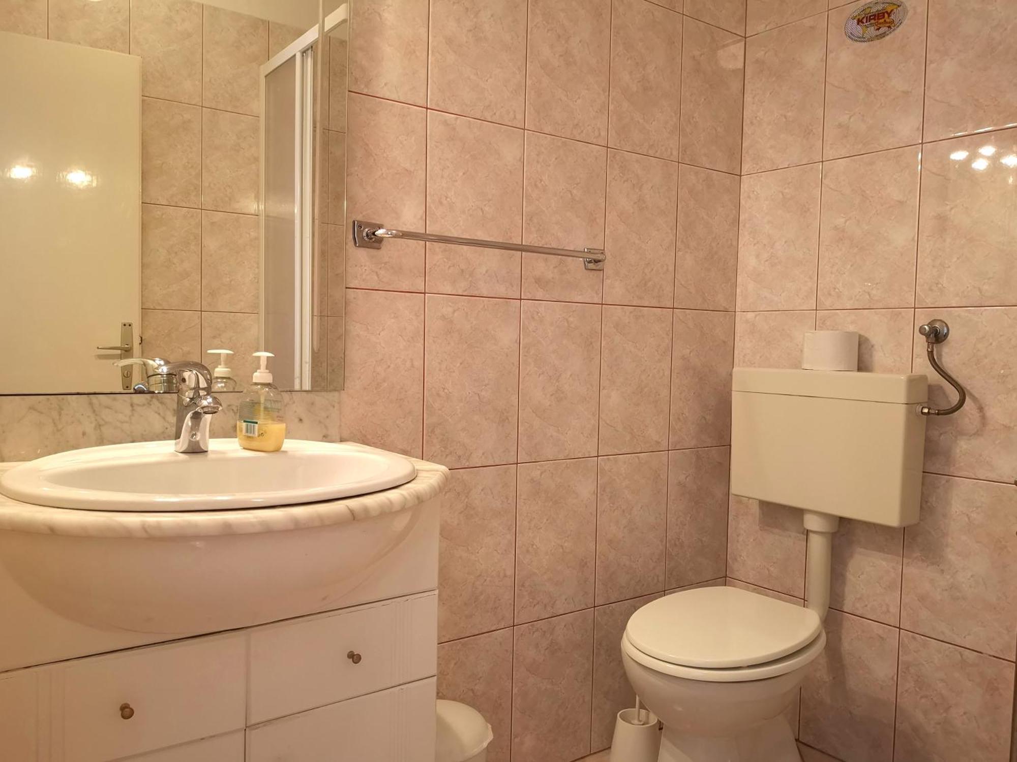 Apartments With A Swimming Pool Banjol, Rab - 11382 Номер фото